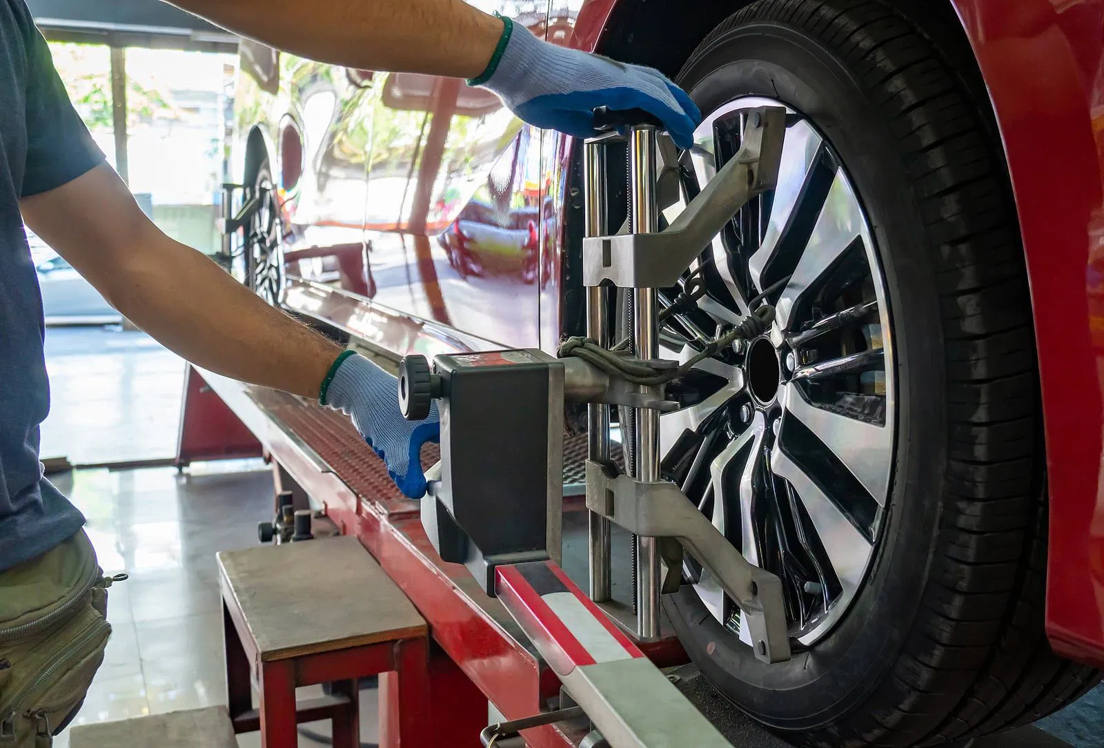 Wheel Alignment Bradford Warning Signs