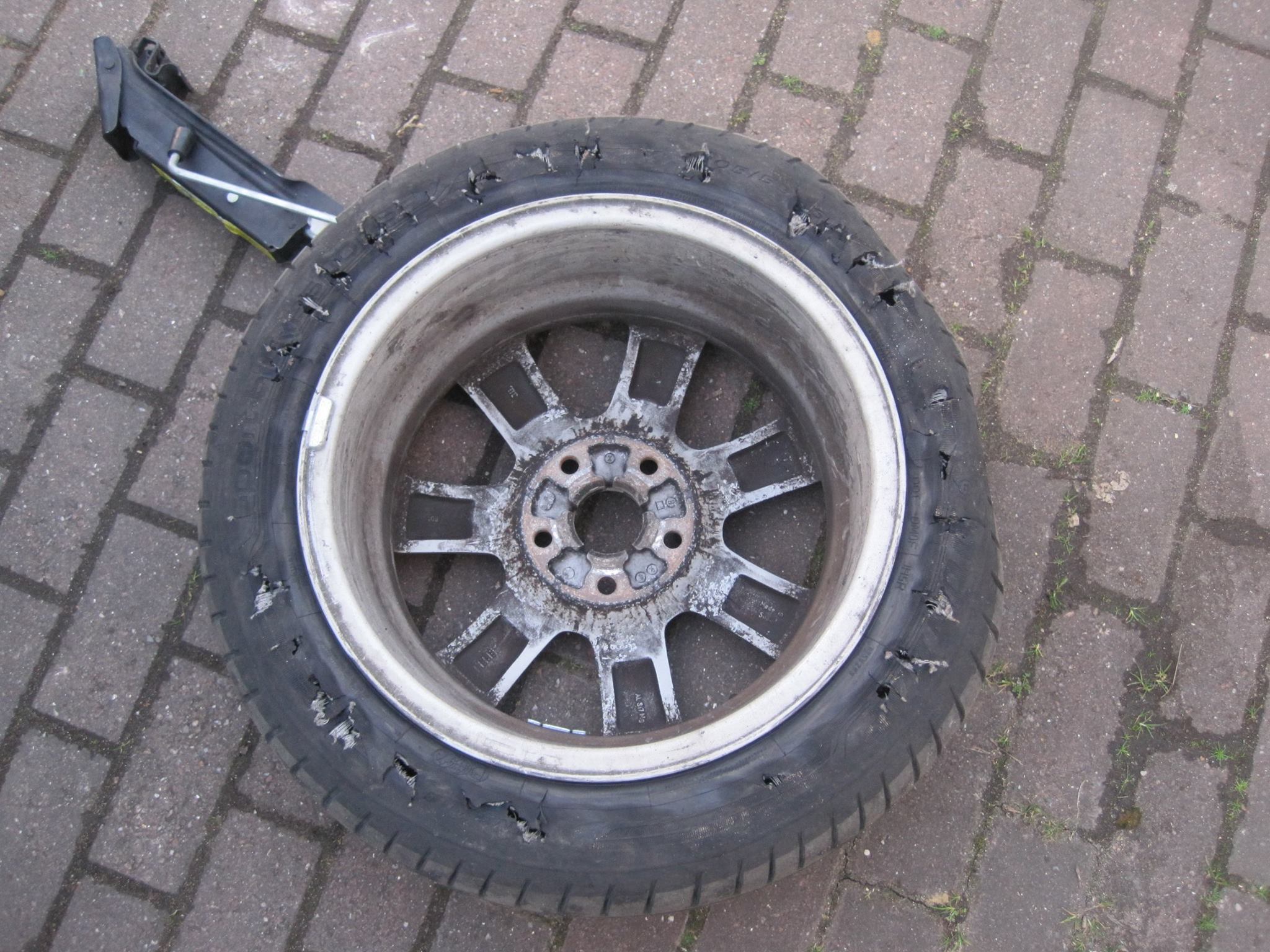 Tyre Buying Guide Premium vs Budget